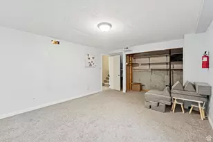 4887 W 8620 S, West Jordan, UT 84081 - Photo 38