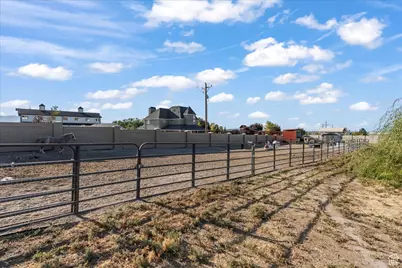 3949 N Rose Springs Rd, Erda, UT 84074 - Photo 40