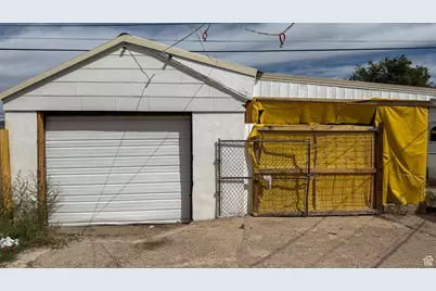 141 Denver Ave, East Carbon, UT 84520 - Photo 14