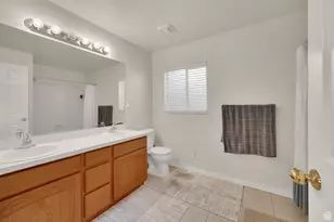 9298 N Deerfield Cir E, Eagle Mountain, UT 84005 - Photo 40