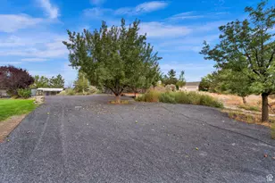 9298 N Deerfield Cir E, Eagle Mountain, UT 84005 - Photo 48