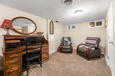 81 S 100 W, Tooele, UT 84074 - Photo 32