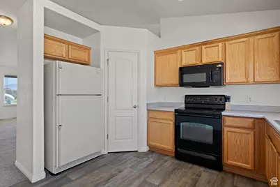 749 N Devonshire Dr, Saratoga Springs, UT 84045 - Photo 10