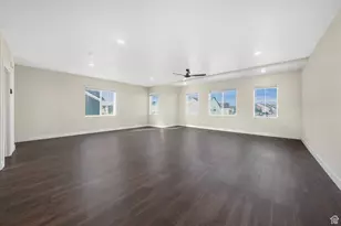 5214 N Folkstone Dr, Eagle Mountain, UT 84005 - Photo 6