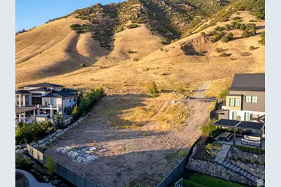 7088 S City View Dr #37, Cottonwood Heights, UT 84121 - Photo 4