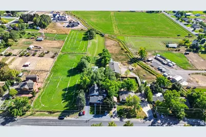 164 E 200 S, Hyde Park, UT 84318 - Photo 1