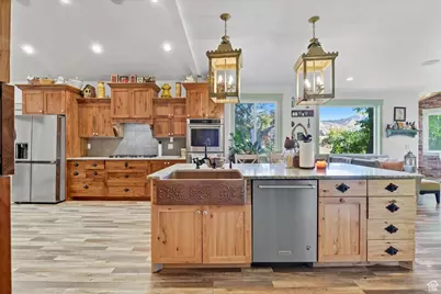 164 E 200 S, Hyde Park, UT 84318 - Photo 12