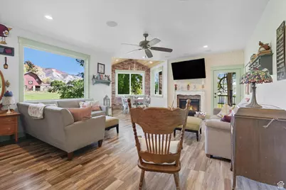 164 E 200 S, Hyde Park, UT 84318 - Photo 14