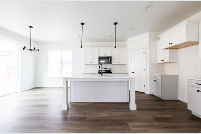 3958 W 950 N #447, Lehi, UT 84043 - Photo 2