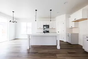 3958 W 950 N, Lehi, UT 84043 - Photo 2