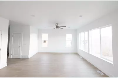 3961 W 950 N #457, Lehi, UT 84043 - Photo 6