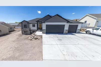 1081 N 2800 W, Tremonton, UT 84337 - Photo 2