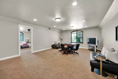 2161 Lorita Way E, Cottonwood Heights, UT 84093 - Photo 30