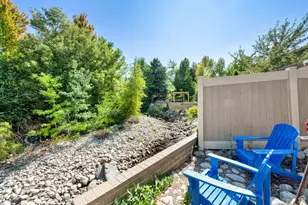 2161 Lorita Way E, Cottonwood Heights, UT 84093 - Photo 6