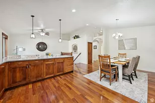 11817 S 3700 W, Riverton, UT 84065 - Photo 10