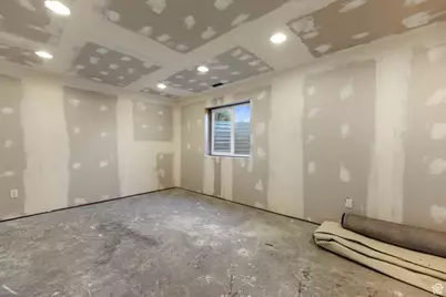 2065 E Autumn St, Eagle Mountain, UT 84005 - Photo 32