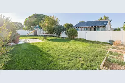 2065 E Autumn St, Eagle Mountain, UT 84005 - Photo 46