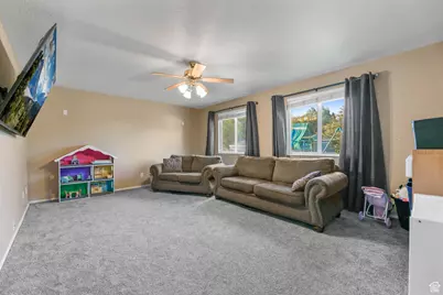 2065 E Autumn St, Eagle Mountain, UT 84005 - Photo 14