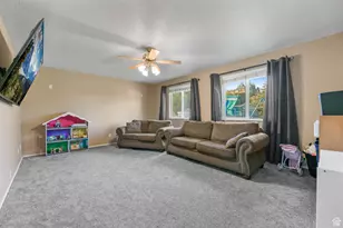 2065 E Autumn St, Eagle Mountain, UT 84005 - Photo 14