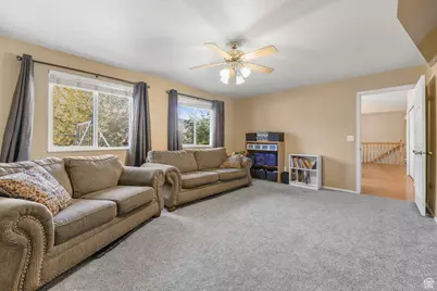 2065 E Autumn St, Eagle Mountain, UT 84005 - Photo 16