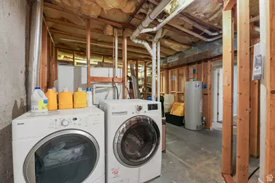 2065 E Autumn St, Eagle Mountain, UT 84005 - Photo 36