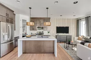 1102 W 1580 N, Salem, UT 84653 - Photo 12