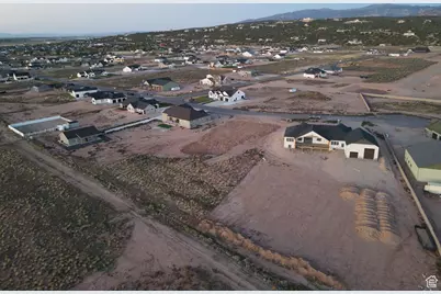 1948 S 4450 W #18, Cedar City, UT 84720 - Photo 8