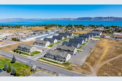 196 W Seasons Ln #50, Garden City, UT 84028 - Photo 2