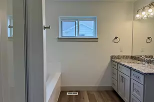 196 W Seasons Ln, Garden City, UT 84028 - Photo 12