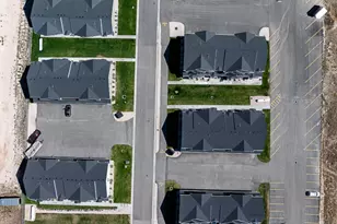 196 W Seasons Ln, Garden City, UT 84028 - Photo 18