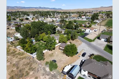340 E 300 S, Gunnison, UT 84634 - Photo 4