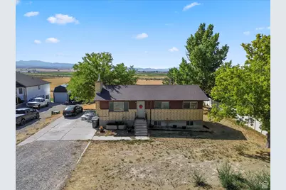 340 E 300 S, Gunnison, UT 84634 - Photo 1