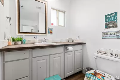 340 E 300 S, Gunnison, UT 84634 - Photo 24