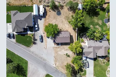 340 E 300 S, Gunnison, UT 84634 - Photo 52