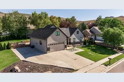 1896 Valley Hills Blvd, Heber City, UT 84032 - Photo 2