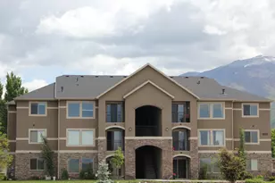 917 S Main St, Layton, UT 84041 - Photo 2