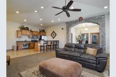 917 S Main St #H, Layton, UT 84041 - Photo 1