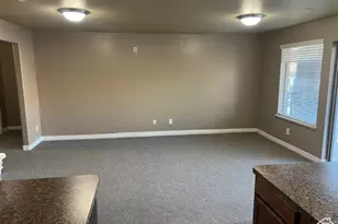 895 S Main St, Layton, UT 84041 - Photo 10