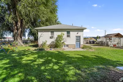 2259 W 1800 N, Clinton, UT 84015 - Photo 22