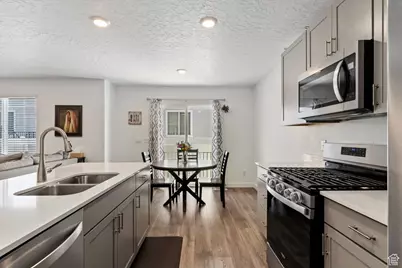 643 W Banner Dr, Grantsville, UT 84029 - Photo 4