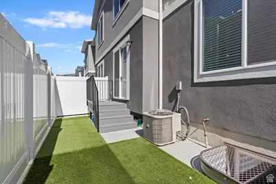 643 W Banner Dr, Grantsville, UT 84029 - Photo 16