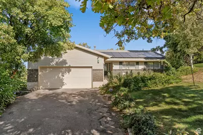 2273 E Snoqualmie Cir Dr S, Layton, UT 84040 - Photo 1