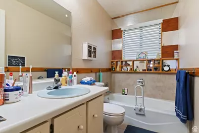 2273 E Snoqualmie Cir Dr S, Layton, UT 84040 - Photo 18