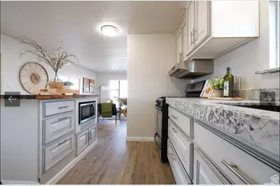 935 E 3000 N #3, Layton, UT 84040 - Photo 14