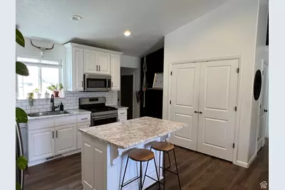 368 E 400 S, Nephi, UT 84648 - Photo 8