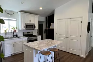 368 E 400 S, Nephi, UT 84648 - Photo 8