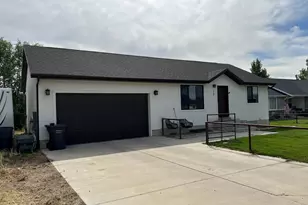 368 E 400 S, Nephi, UT 84648 - Photo 2