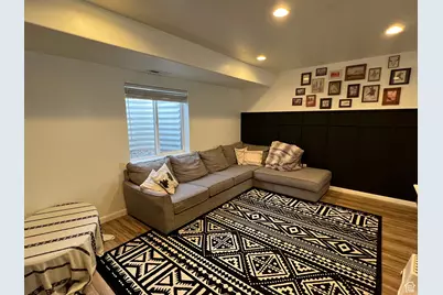 368 E 400 S, Nephi, UT 84648 - Photo 22