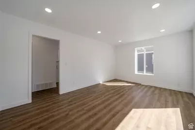 2831 S Merton Way, Magna, UT 84044 - Photo 8