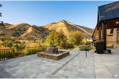 1141 S Oak Leaf Ln, Springville, UT 84663 - Photo 12